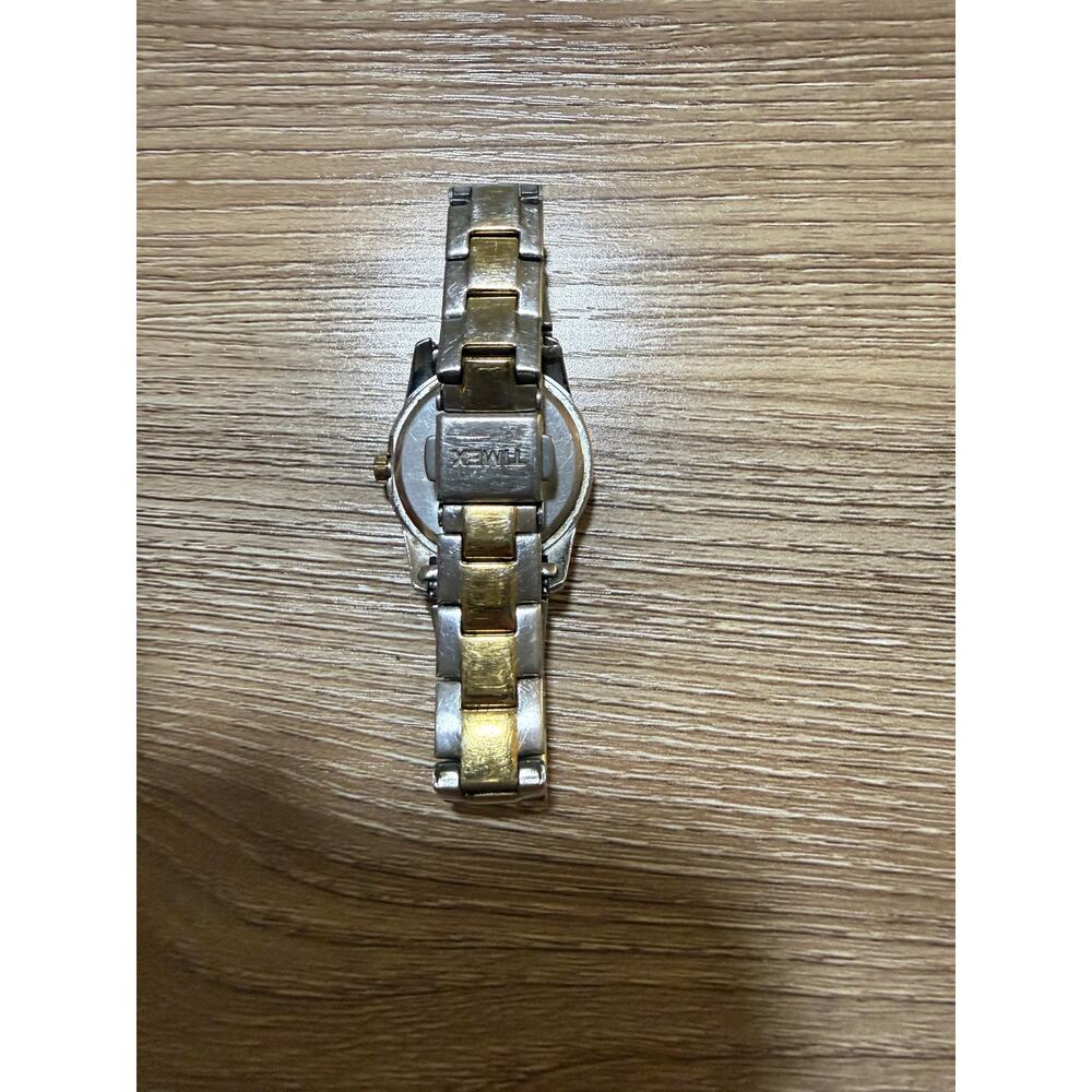 Vintage Gold and Silver Vintage Timex Timepiece - Picture 5 of 7